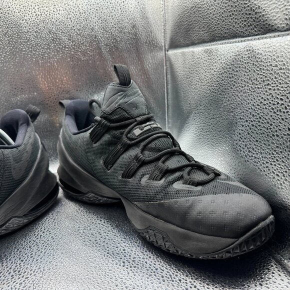 Size 11 Nike Lebron 13 Low Blackout Reflective Mens Athletic Sneakers 831925-001 main image 7
